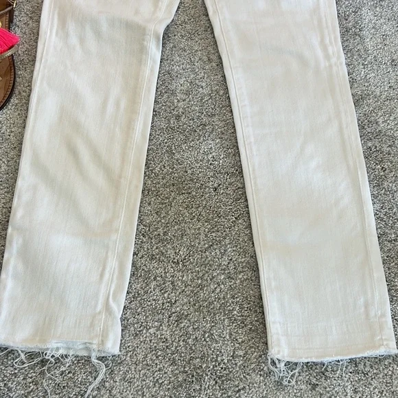 AG The Stevie Ankle in White - Picture 4 of 9